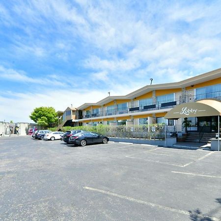 The Freeport Inn And Marina Exterior photo