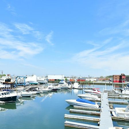 The Freeport Inn And Marina Exterior photo